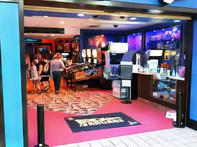 Dave & Busters Braintree MA