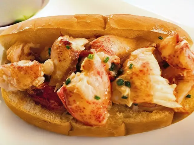 Rowayton Seafood Lobster Roll