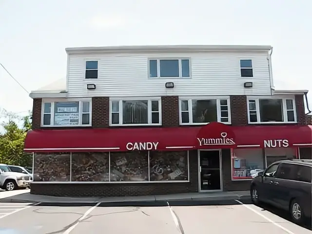 16 Best Candy Shops In Maine 2023