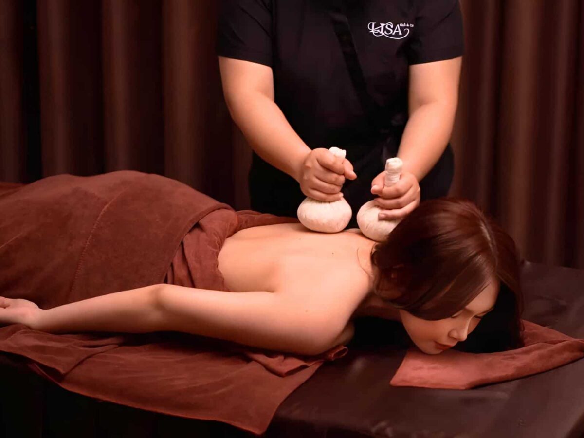 Body Massage at Lisa Nail Salon